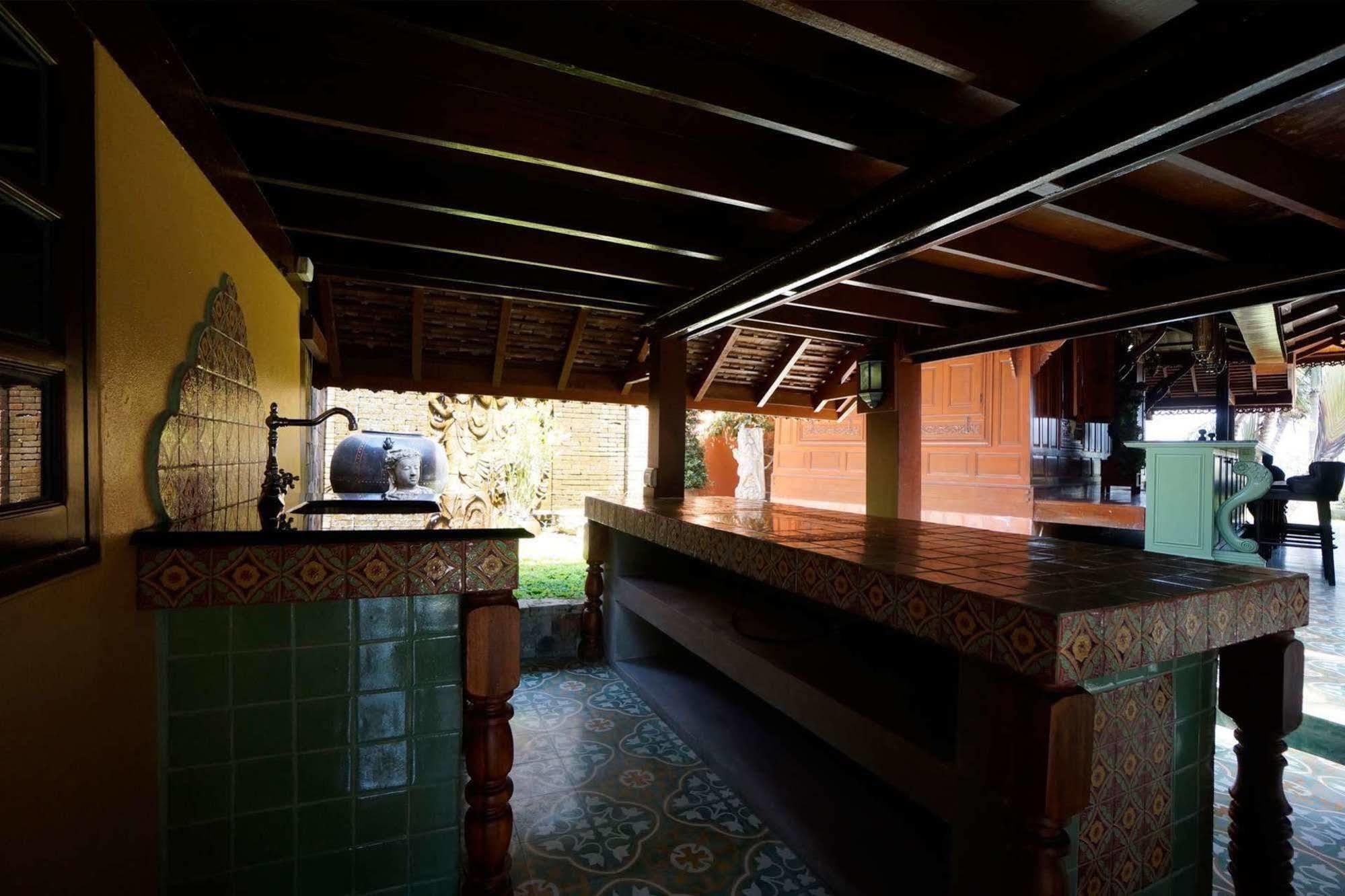 Hotel Baan Sang Pathum Rawai Exterior foto